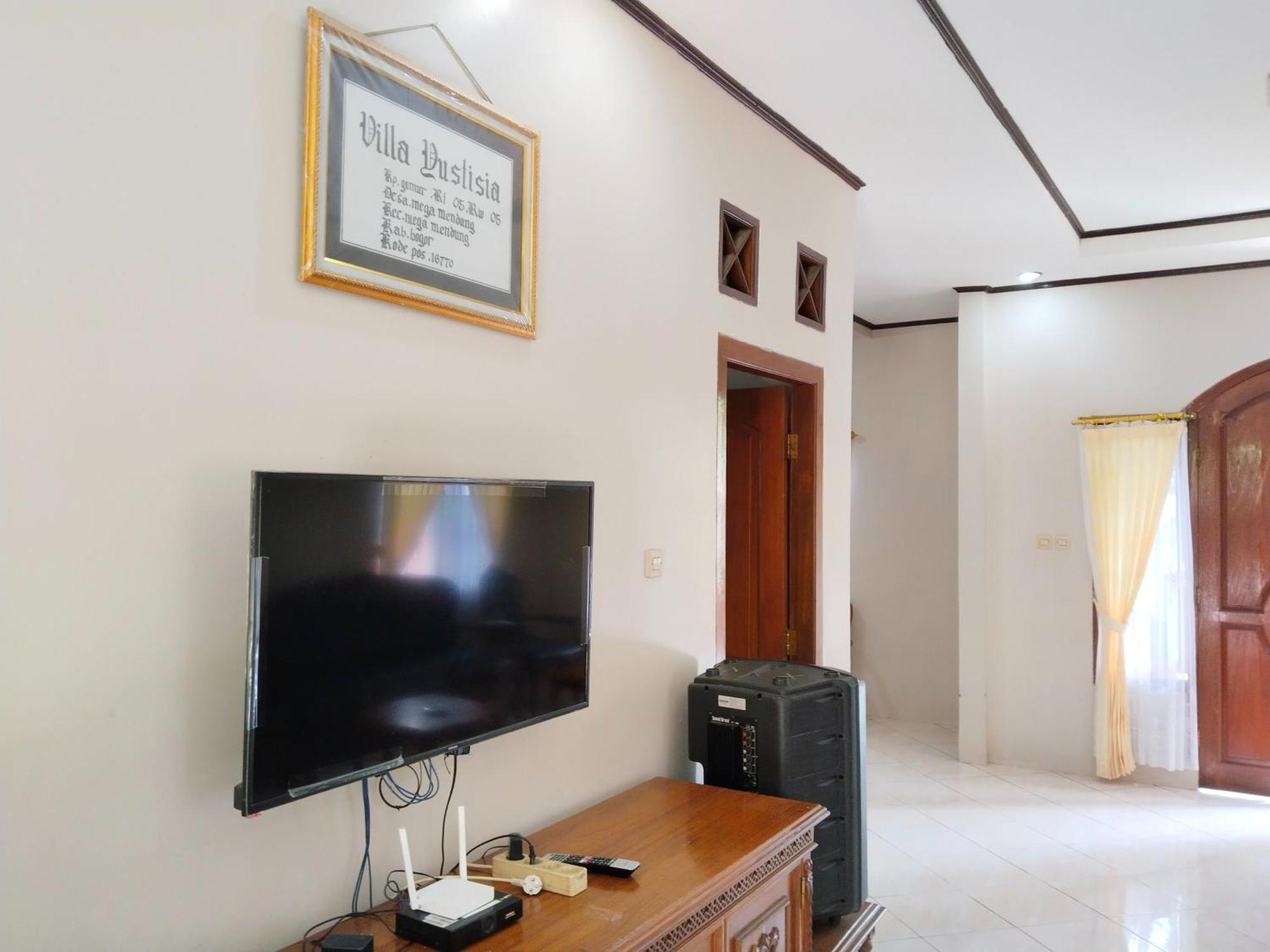 Villa Yustisia Curug 7 Cilember Cisarua Bagian luar foto