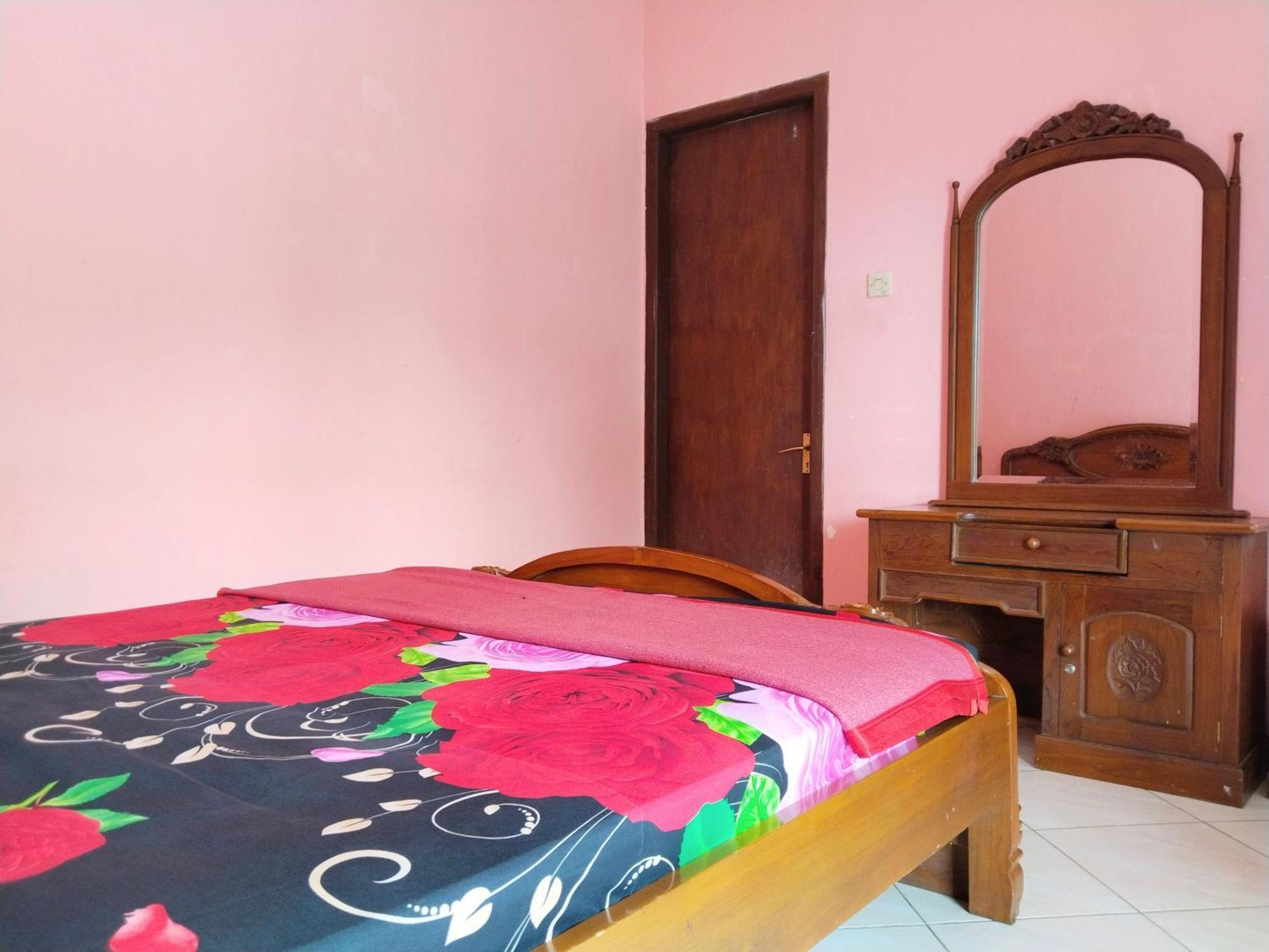 Villa Yustisia Curug 7 Cilember Cisarua Bagian luar foto