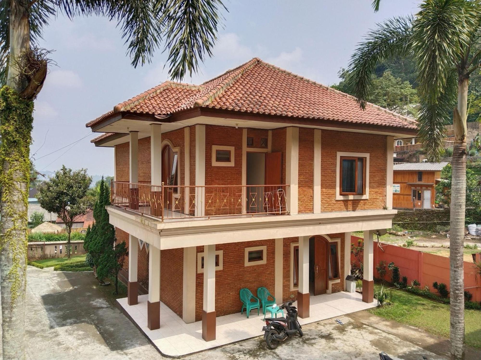 Villa Yustisia Curug 7 Cilember Cisarua Bagian luar foto