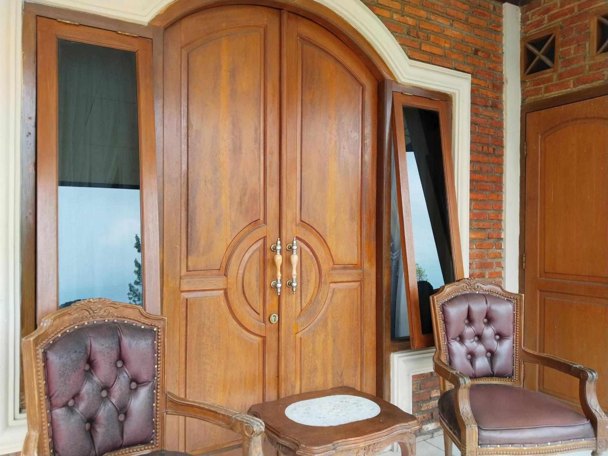 Villa Yustisia Curug 7 Cilember Cisarua Bagian luar foto